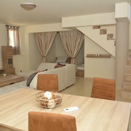 Nyaraló Ms Village Gaitani
